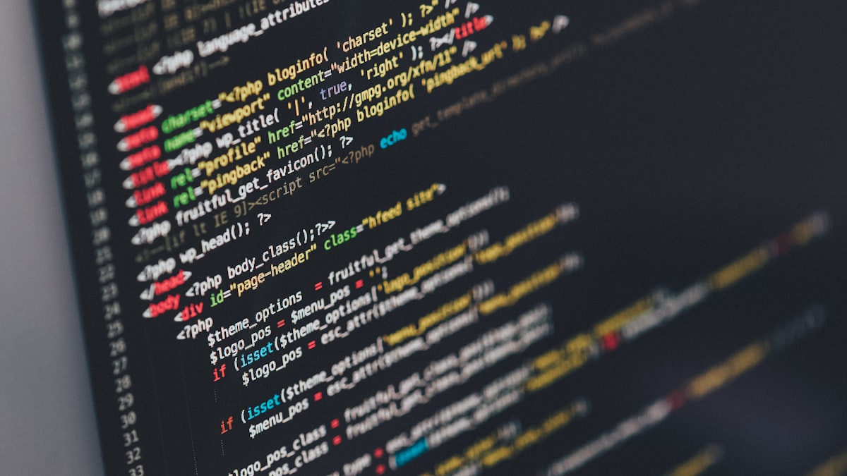 Nowe polskie startupy technologiczne skupiają się na oprogramowaniu, sztucznej inteligencji i rozwiązaniach deeptech.